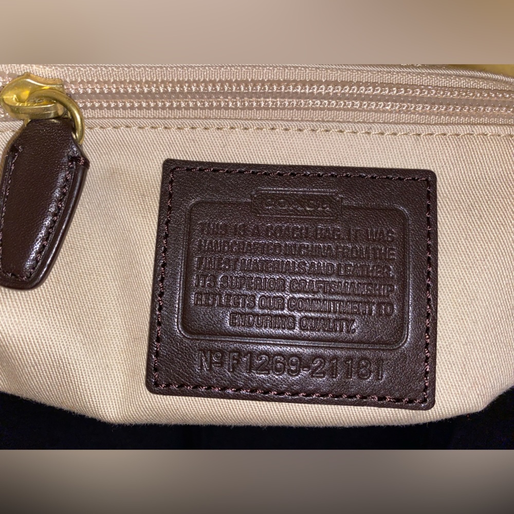 COACH shoulder bag brown - New with tags and only used once. - Picture 6 of 10